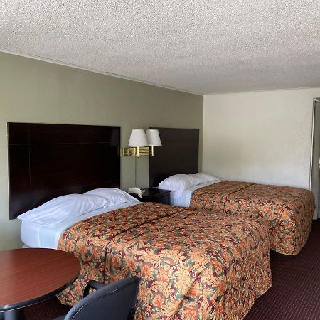 Red Carpet Inn Greensboro Eksteriør bilde