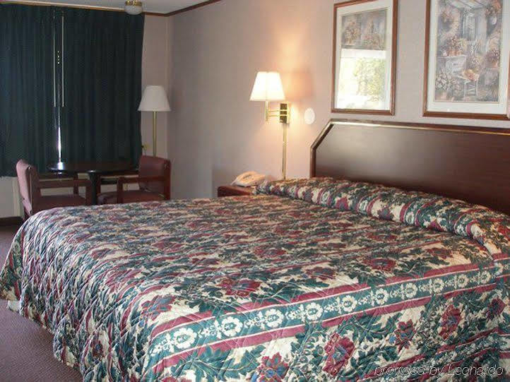 Red Carpet Inn Greensboro Eksteriør bilde